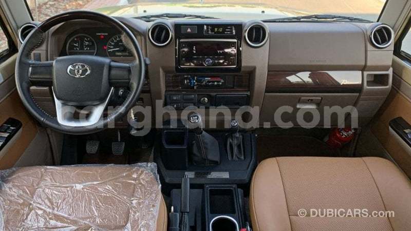 Big with watermark toyota land cruiser ashanti import dubai 52653