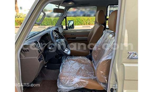 Ra Imported Toyota Land Cruiser Alagara Ọkọ̀ in Import - Dubai ni Ashanti Ra Imported Toyota Land Cruiser Alagara Ọkọ̀ in Import - Dubai ni Ashanti