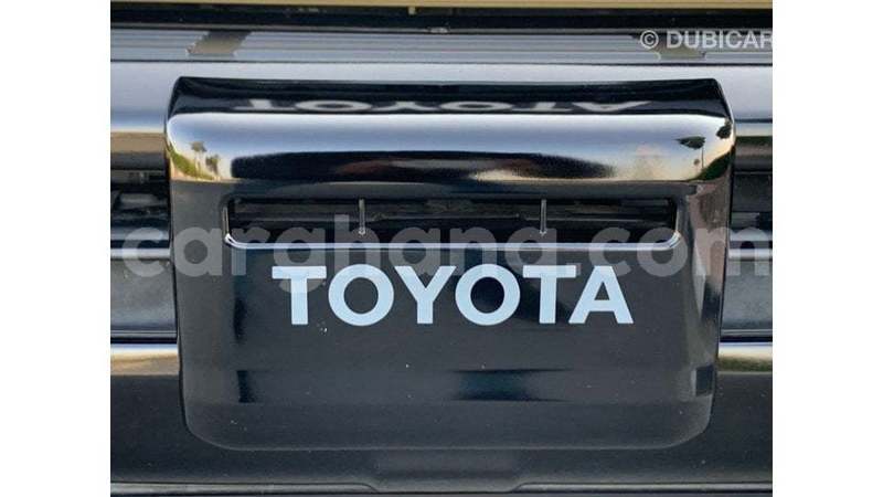 Big with watermark toyota land cruiser ashanti import dubai 52653