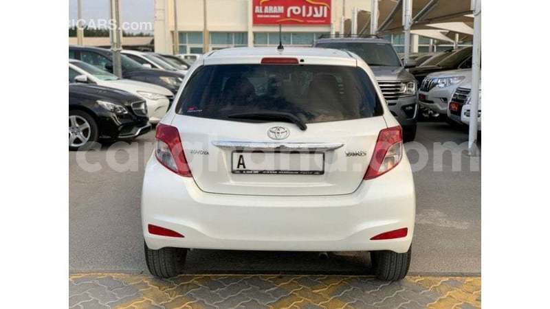 Big with watermark toyota yaris ashanti import dubai 52655