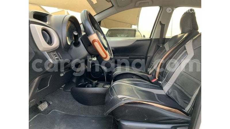 Big with watermark toyota yaris ashanti import dubai 52655