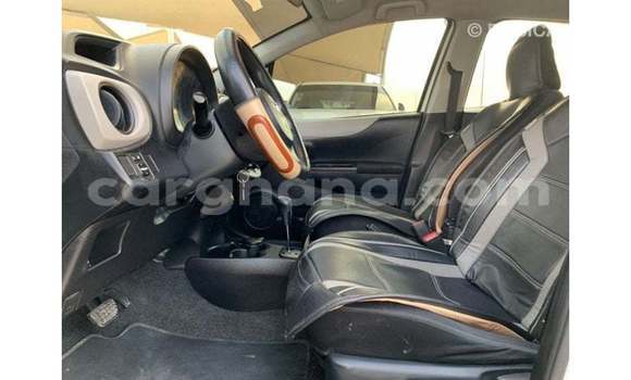Ra Imported Toyota Yaris funfun Ọkọ̀ in Import - Dubai ni Ashanti Ra Imported Toyota Yaris funfun Ọkọ̀ in Import - Dubai ni Ashanti