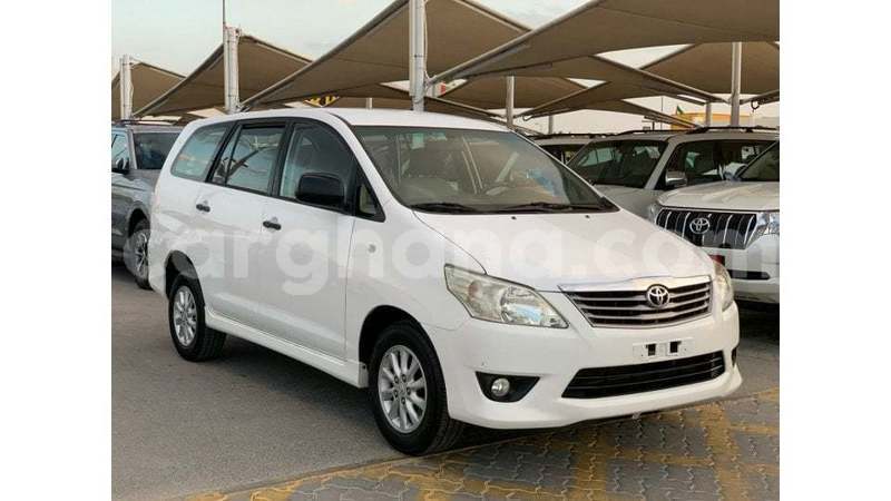 Big with watermark toyota innova ashanti import dubai 52656