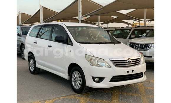 Ra Imported Toyota Innova funfun Ọkọ̀ in Import - Dubai ni Ashanti Ra Imported Toyota Innova funfun Ọkọ̀ in Import - Dubai ni Ashanti