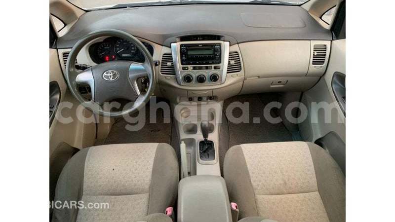 Big with watermark toyota innova ashanti import dubai 52656