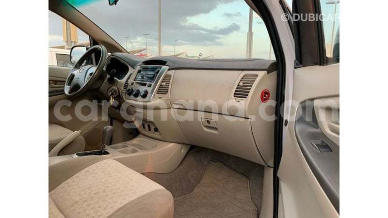 Big with watermark toyota innova ashanti import dubai 52656