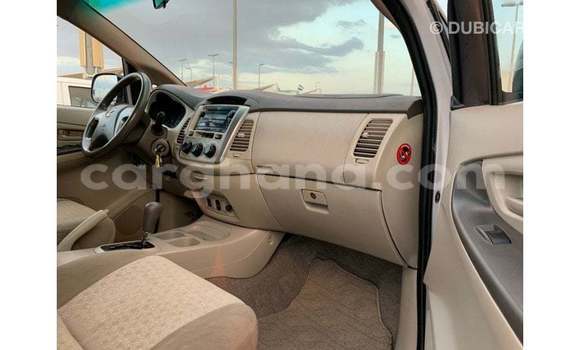 Ra Imported Toyota Innova funfun Ọkọ̀ in Import - Dubai ni Ashanti Ra Imported Toyota Innova funfun Ọkọ̀ in Import - Dubai ni Ashanti