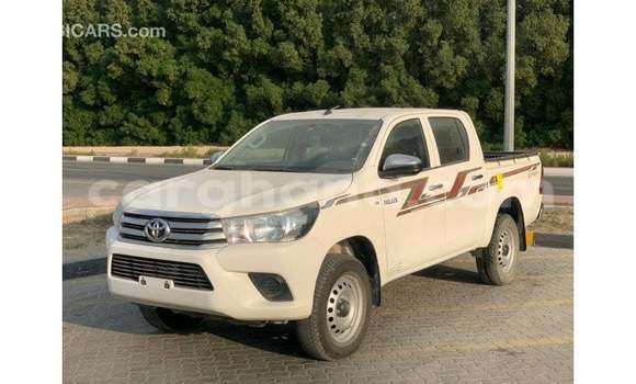 Ra Imported Toyota Hilux funfun Ọkọ̀ in Import - Dubai ni Ashanti Ra Imported Toyota Hilux funfun Ọkọ̀ in Import - Dubai ni Ashanti
