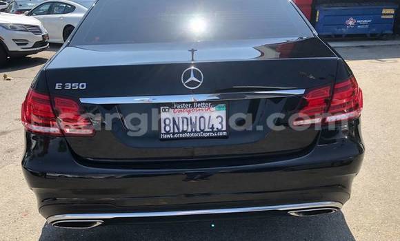 Sayi Na hannu Mercedes‒Benz E–Class Black Mota in Accra a Greater Accra Sayi Na hannu Mercedes‒Benz E–Class Black Mota in Accra a Greater Accra