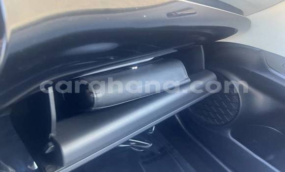 Ra Àlòkù Toyota Prius Blue Ọkọ̀ in Accra ni Greater Accra Ra Àlòkù Toyota Prius Blue Ọkọ̀ in Accra ni Greater Accra