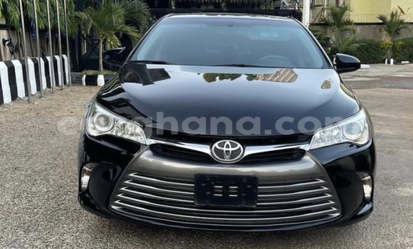 Ra Àlòkù Toyota Camry Black Ọkọ̀ in Accra ni Greater Accra