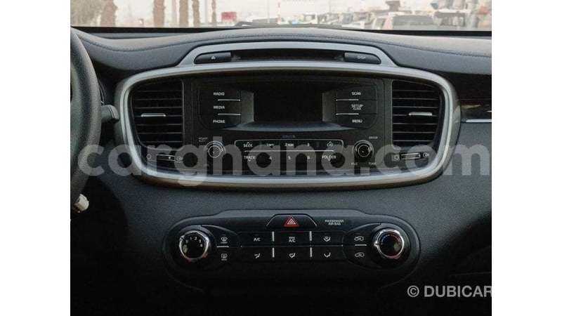 Big with watermark kia sorento ashanti import dubai 52681