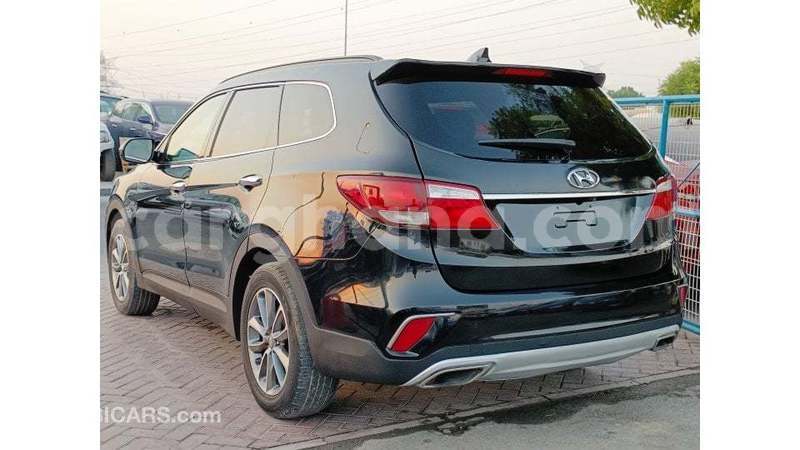 Big with watermark hyundai santa fe ashanti import dubai 52685