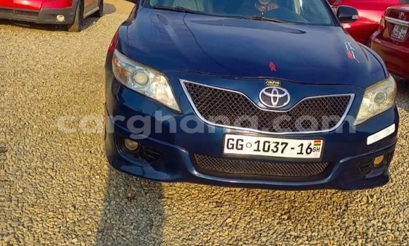 Ra Àlòkù Toyota Camry Blue Ọkọ̀ in Accra ni Greater Accra