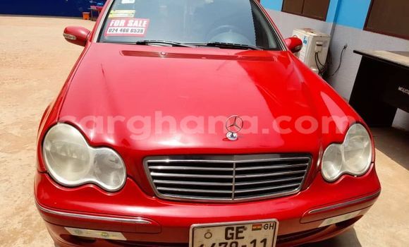 Ra Àlòkù Mercedes‒Benz C–Class Red Ọkọ̀ in Accra ni Greater Accra Ra Àlòkù Mercedes‒Benz C–Class Red Ọkọ̀ in Accra ni Greater Accra