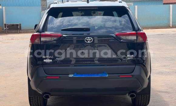 Ra Àlòkù Toyota RAV4 Black Ọkọ̀ in Accra ni Greater Accra Ra Àlòkù Toyota RAV4 Black Ọkọ̀ in Accra ni Greater Accra