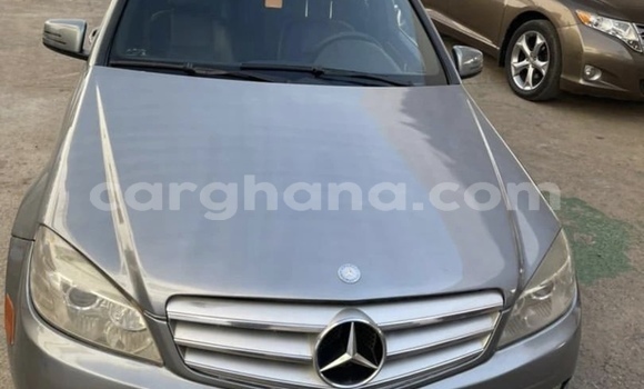 Ra Àlòkù Mercedes‒Benz C–Class Silver Ọkọ̀ in Accra ni Greater Accra
