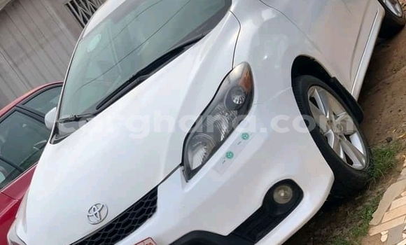 Buy Used Toyota Matrix White Car in Accra in Greater Accra