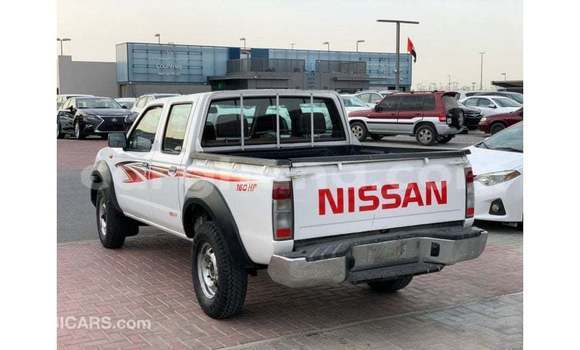 Sayi Imported Nissan Pickup White Mota in Import - Dubai a Ashanti Sayi Imported Nissan Pickup White Mota in Import - Dubai a Ashanti