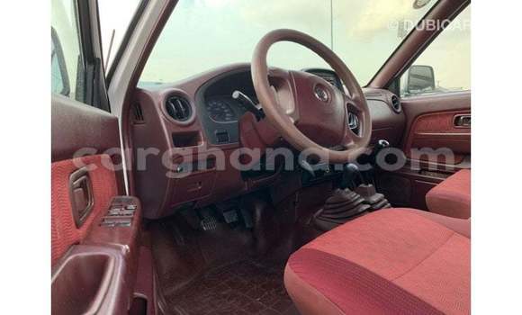 Sayi Imported Nissan Pickup White Mota in Import - Dubai a Ashanti Sayi Imported Nissan Pickup White Mota in Import - Dubai a Ashanti