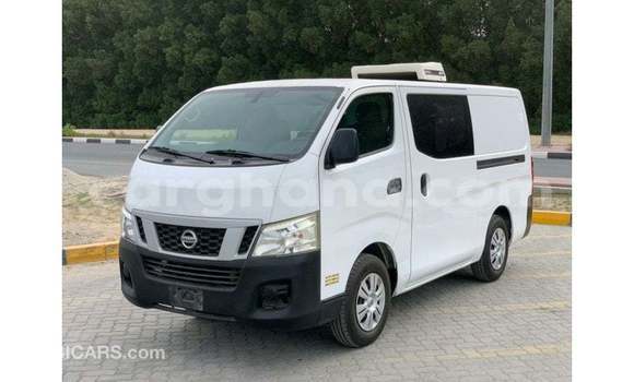 Ra Imported Nissan Urvan funfun Ọkọ̀ in Import - Dubai ni Ashanti Ra Imported Nissan Urvan funfun Ọkọ̀ in Import - Dubai ni Ashanti