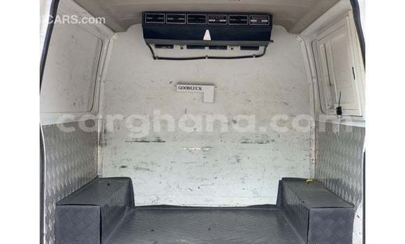 Ra Imported Nissan Urvan funfun Ọkọ̀ in Import - Dubai ni Ashanti Ra Imported Nissan Urvan funfun Ọkọ̀ in Import - Dubai ni Ashanti