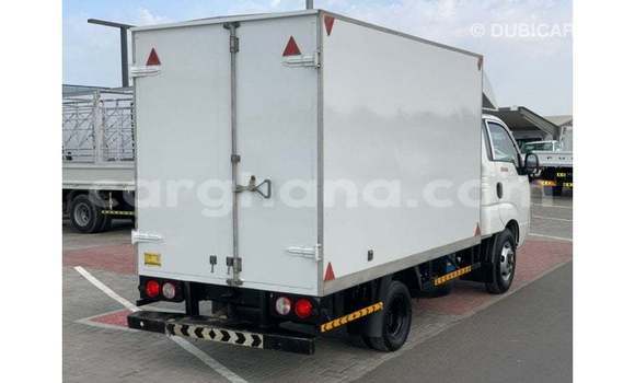 Buy Import Kia Rio White Car in Import - Dubai in Ashanti Buy Import Kia Rio White Car in Import - Dubai in Ashanti