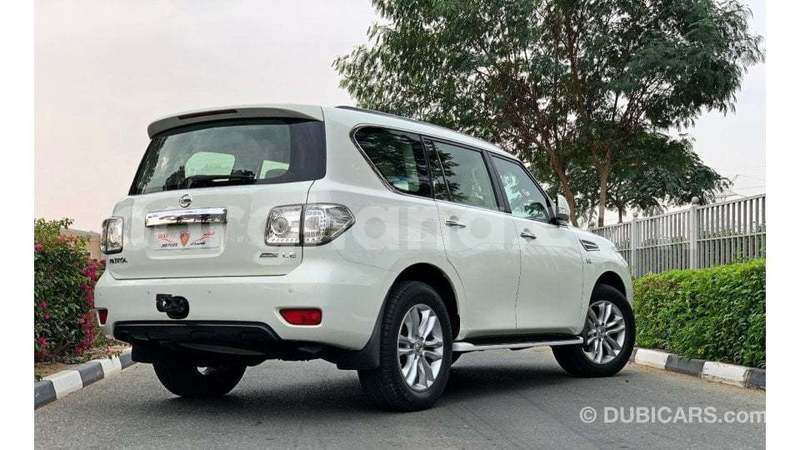 Big with watermark nissan patrol ashanti import dubai 52776