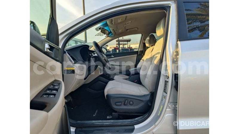 Big with watermark hyundai tucson ashanti import dubai 52791