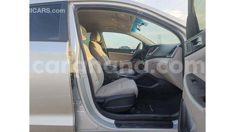 Big with watermark hyundai tucson ashanti import dubai 52791