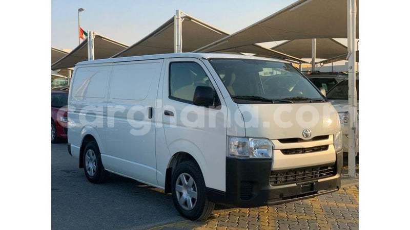 Big with watermark toyota hiace ashanti import dubai 52801