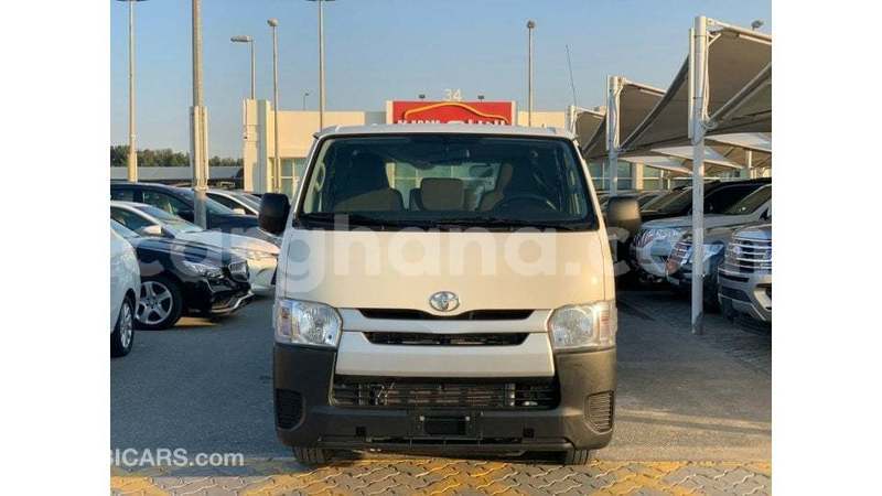 Big with watermark toyota hiace ashanti import dubai 52801