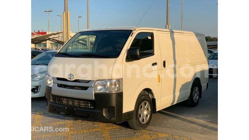 Big with watermark toyota hiace ashanti import dubai 52801