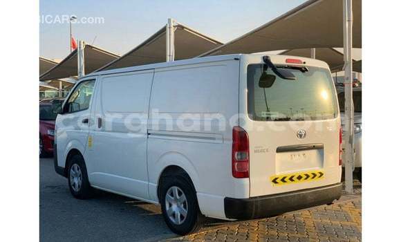 Ra Imported Toyota Hiace funfun Ọkọ̀ in Import - Dubai ni Ashanti Ra Imported Toyota Hiace funfun Ọkọ̀ in Import - Dubai ni Ashanti