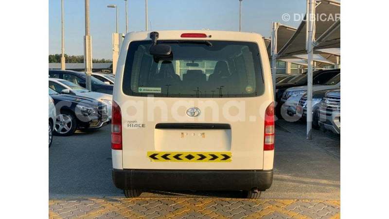 Big with watermark toyota hiace ashanti import dubai 52801