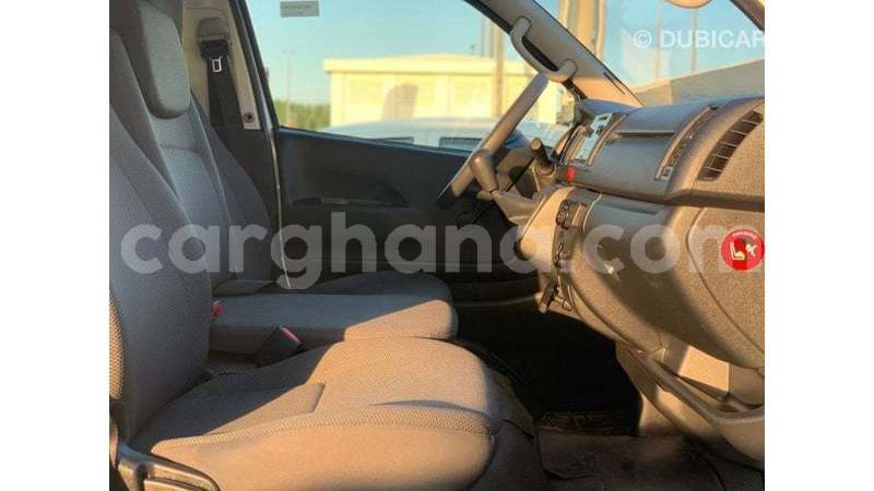 Big with watermark toyota hiace ashanti import dubai 52801