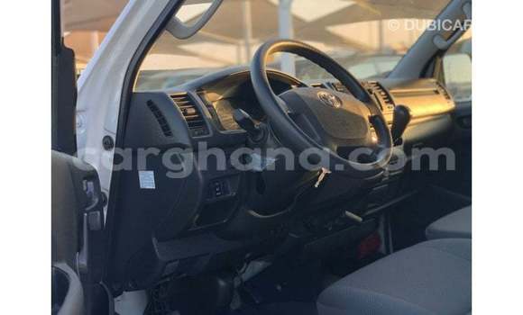 Ra Imported Toyota Hiace funfun Ọkọ̀ in Import - Dubai ni Ashanti Ra Imported Toyota Hiace funfun Ọkọ̀ in Import - Dubai ni Ashanti