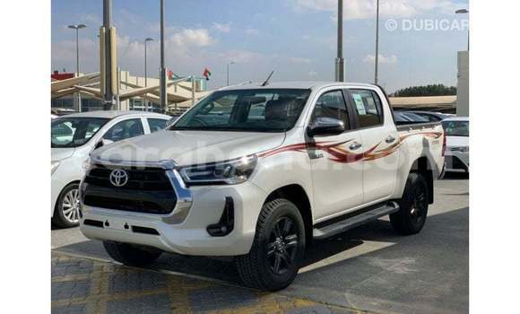 Ra Imported Toyota Hilux funfun Ọkọ̀ in Import - Dubai ni Ashanti Ra Imported Toyota Hilux funfun Ọkọ̀ in Import - Dubai ni Ashanti