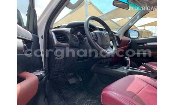 Ra Imported Toyota Hilux funfun Ọkọ̀ in Import - Dubai ni Ashanti Ra Imported Toyota Hilux funfun Ọkọ̀ in Import - Dubai ni Ashanti