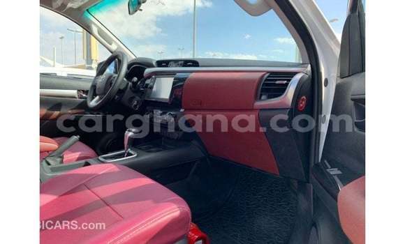 Ra Imported Toyota Hilux funfun Ọkọ̀ in Import - Dubai ni Ashanti Ra Imported Toyota Hilux funfun Ọkọ̀ in Import - Dubai ni Ashanti
