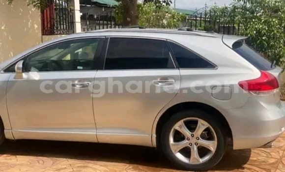 Buy Used Toyota Matrix Silver Car in Accra in Greater Accra