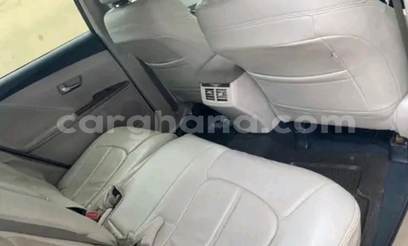 Ra Àlòkù Toyota Matrix Silver Ọkọ̀ in Accra ni Greater Accra Ra Àlòkù Toyota Matrix Silver Ọkọ̀ in Accra ni Greater Accra