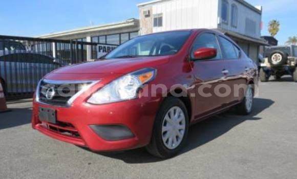 Ra Àlòkù Nissan Versa Red Ọkọ̀ in Accra ni Greater Accra