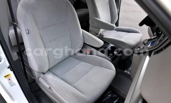 Sayi Na hannu Toyota Sienna White Mota in Accra a Greater Accra Sayi Na hannu Toyota Sienna White Mota in Accra a Greater Accra