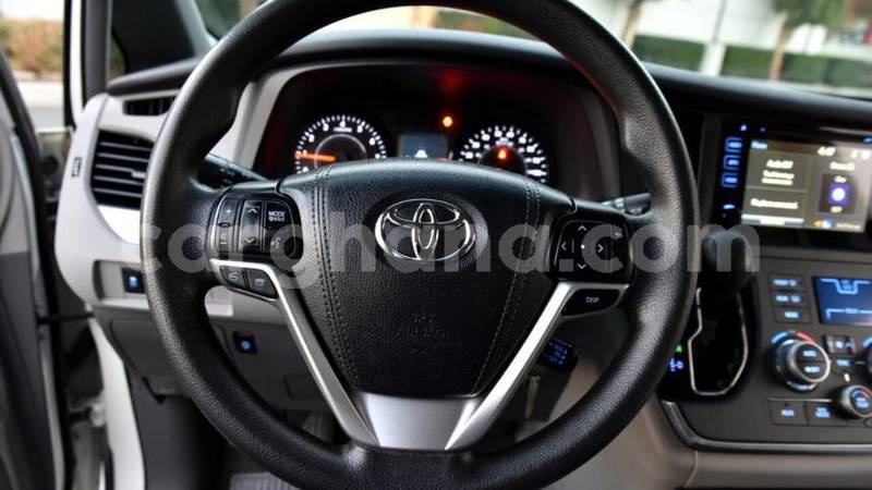 Big with watermark toyota sienna greater accra accra 52824
