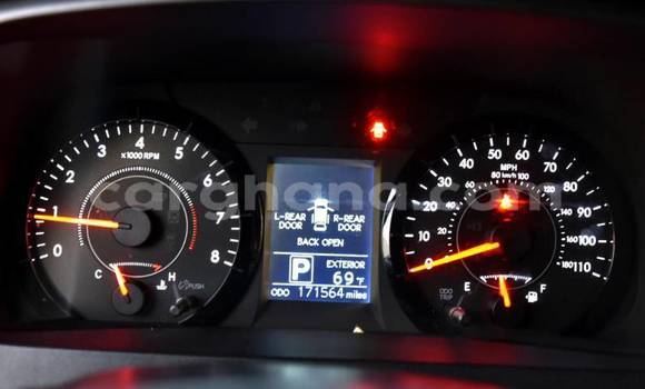 Sayi Na hannu Toyota Sienna White Mota in Accra a Greater Accra Sayi Na hannu Toyota Sienna White Mota in Accra a Greater Accra