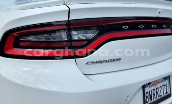 Buy Used Dodge Charger White Car in Accra in Greater Accra Buy Used Dodge Charger White Car in Accra in Greater Accra