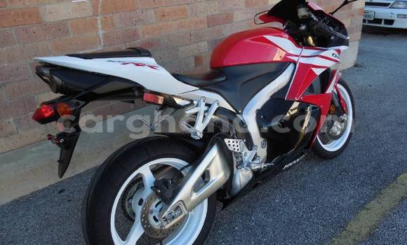 Sayi Na hannu Honda CBR Red Motsi in Abokibi a Greater Accra Sayi Na hannu Honda CBR Red Motsi in Abokibi a Greater Accra