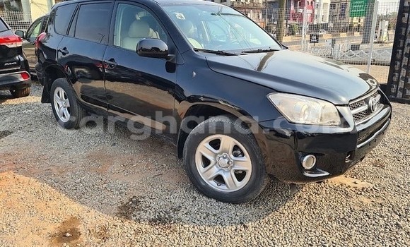 Sayi Na hannu Toyota RAV4 Black Mota in Sekondi–Takoradi Metropolitan a Yamma Sayi Na hannu Toyota RAV4 Black Mota in Sekondi–Takoradi Metropolitan a Yamma