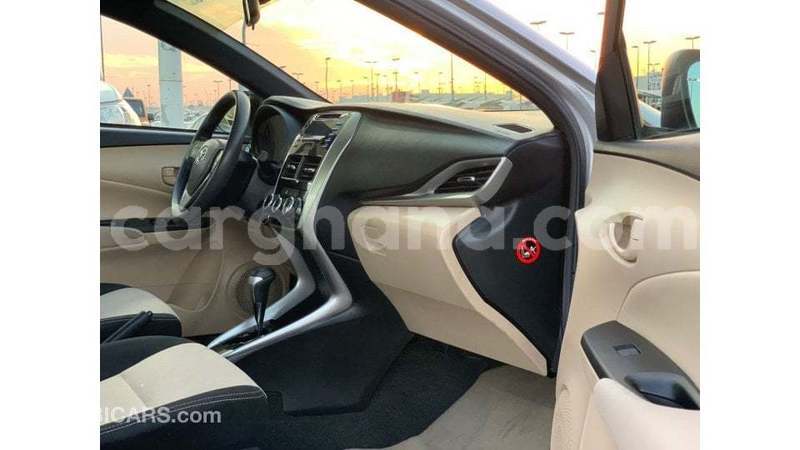 Big with watermark toyota yaris ashanti import dubai 52842